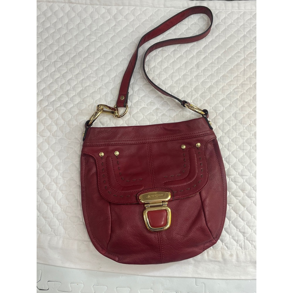 B Makowsky red leather purse shoulder bag cheetah interior like new gold magnet